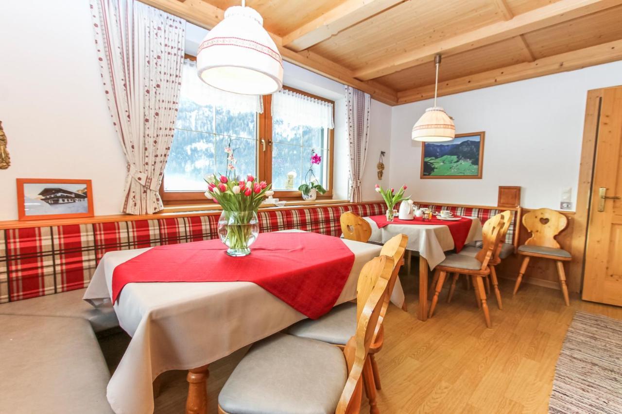 Schneiderbauer Bed & Breakfast Waidring Exterior foto