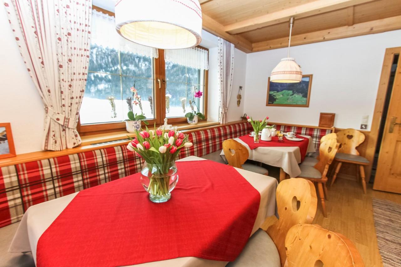 Schneiderbauer Bed & Breakfast Waidring Exterior foto
